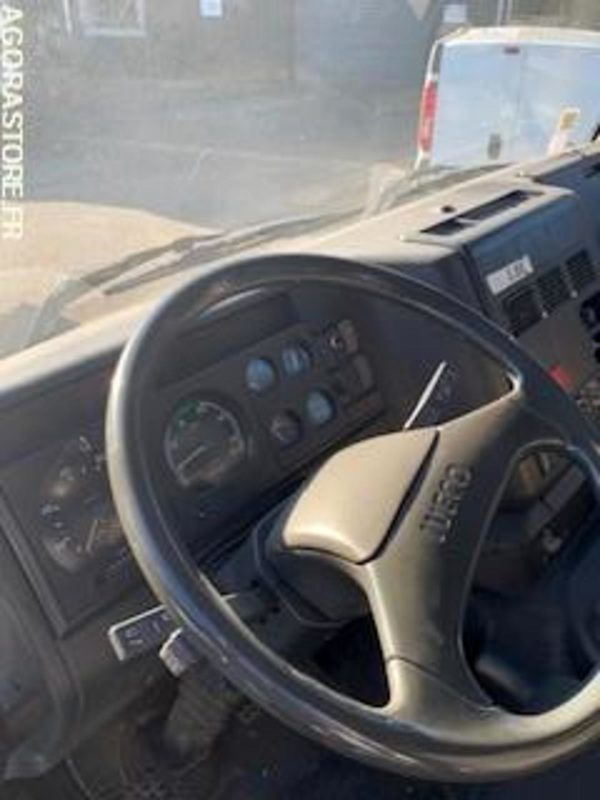 Leasing de  CAMION POLYBENNE IVECO CAMION POLYBENNE IVECO: foto 6