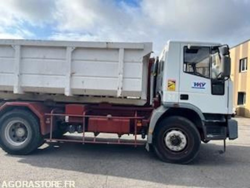 CAMION POLYBENNE IVECO - Camión volquete: foto 3 CAMION POLYBENNE IVECO - Camión volquete: foto 3