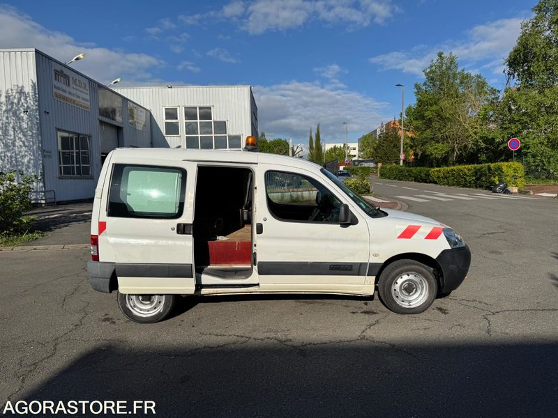 CITROËN BERLINGO - 2010 - 211 000 KM - Furgoneta pequeña: foto 5 CITROËN BERLINGO - 2010 - 211 000 KM - Furgoneta pequeña: foto 5