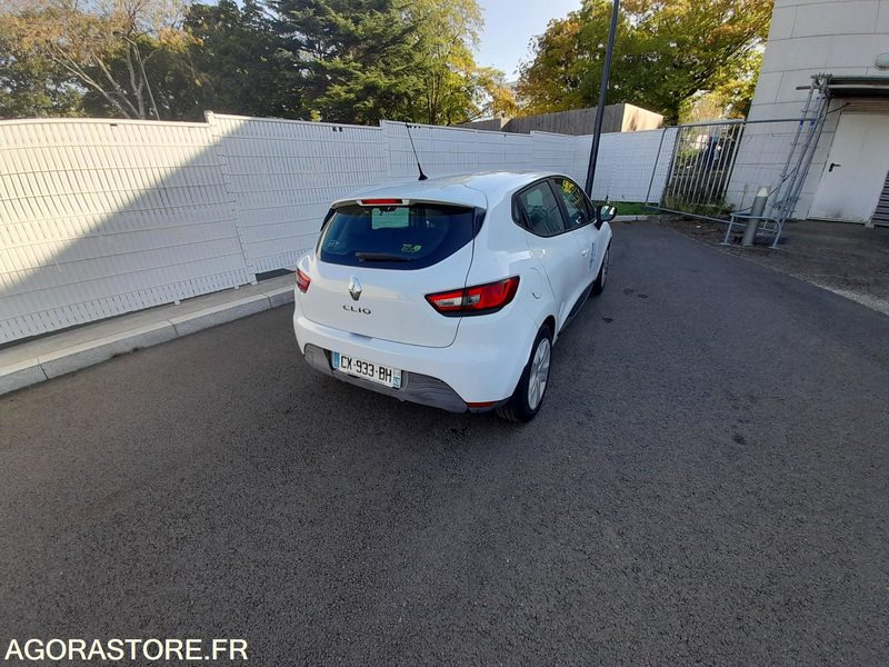 CLIO - Coche: foto 2 CLIO - Coche: foto 2
