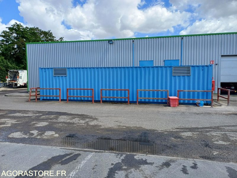 CONTAINER AVEC CUVE DE 40 000L & SYSTEME DE DISTRIBUTION CARBURANT - 2015 - Herramienta/ Equipo: foto 5 CONTAINER AVEC CUVE DE 40 000L & SYSTEME DE DISTRIBUTION CARBURANT - 2015 - Herramienta/ Equipo: foto 5