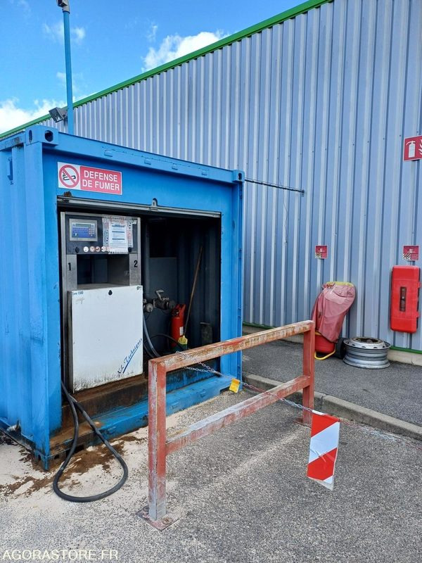 CONTAINER AVEC CUVE DE 40 000L & SYSTEME DE DISTRIBUTION CARBURANT - 2015 - Herramienta/ Equipo: foto 4 CONTAINER AVEC CUVE DE 40 000L & SYSTEME DE DISTRIBUTION CARBURANT - 2015 - Herramienta/ Equipo: foto 4