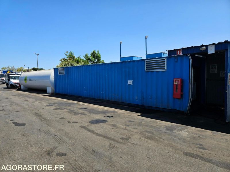 CONTAINER AVEC CUVE DE 40 000L & SYSTEME DE DISTRIBUTION CARBURANT - 2017 - Herramienta/ Equipo: foto 1 CONTAINER AVEC CUVE DE 40 000L & SYSTEME DE DISTRIBUTION CARBURANT - 2017 - Herramienta/ Equipo: foto 1