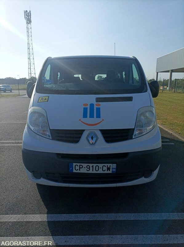 CP-910-CW - Roulant - RENAULT TRAFIC - VP - 9 Places - 308 000 Kms - Minibús, Furgoneta de pasajeros: foto 3 CP-910-CW - Roulant - RENAULT TRAFIC - VP - 9 Places - 308 000 Kms - Minibús, Furgoneta de pasajeros: foto 3