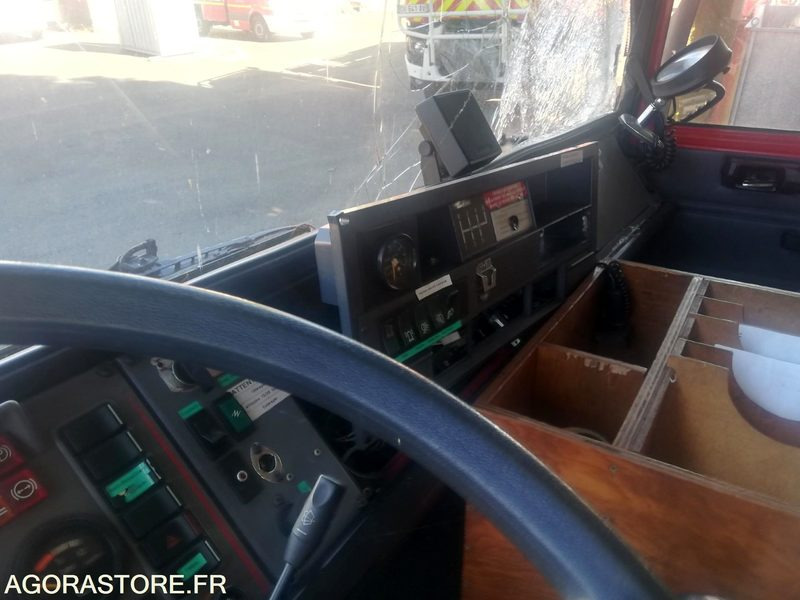 FPT RENAULT G 230 (POUR PIECES) - Cabeza tractora: foto 3 FPT RENAULT G 230 (POUR PIECES) - Cabeza tractora: foto 3