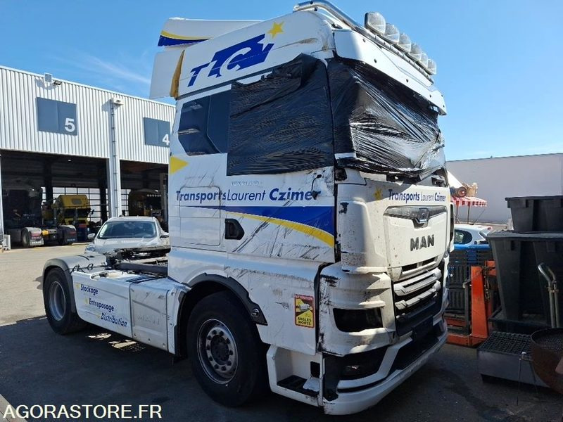 MAN TGX 18.510 - 2022 - 354554 km (Accidenté) - Cabeza tractora: foto 1 MAN TGX 18.510 - 2022 - 354554 km (Accidenté) - Cabeza tractora: foto 1