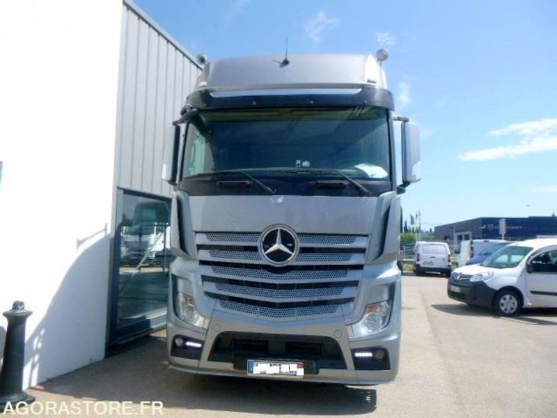 MERCEDES ACTROS 1845 GRANDE CABINE - 2012 - IMMATRICULATION SLOVENE - Cabeza tractora: foto 3 MERCEDES ACTROS 1845 GRANDE CABINE - 2012 - IMMATRICULATION SLOVENE - Cabeza tractora: foto 3