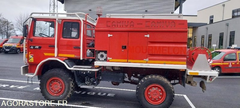 RENAULT M210 4X4 - Cabeza tractora: foto 1 RENAULT M210 4X4 - Cabeza tractora: foto 1