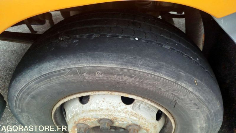 Renault Midlum 180 - 2001 - 227204km - 567APD31 - Cabeza tractora: foto 5 Renault Midlum 180 - 2001 - 227204km - 567APD31 - Cabeza tractora: foto 5