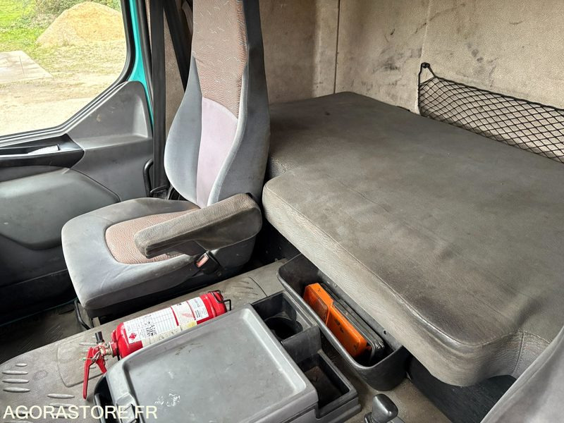 TRACTEUR RENAULT 420 DCI - Cabeza tractora: foto 3 TRACTEUR RENAULT 420 DCI - Cabeza tractora: foto 3