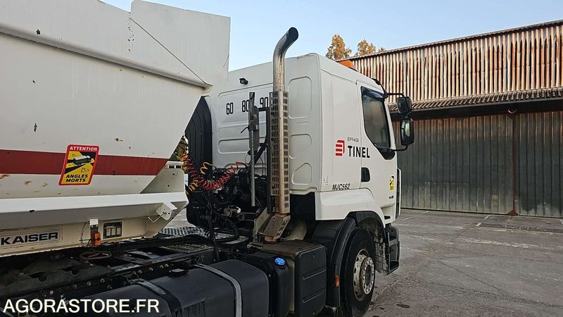 TRACTEUR RENAULT PREM LANDER 460 4X2 - 2012 / 324844KM - CA389CC (MJC562) - Cabeza tractora: foto 4 TRACTEUR RENAULT PREM LANDER 460 4X2 - 2012 / 324844KM - CA389CC (MJC562) - Cabeza tractora: foto 4