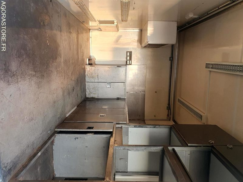 CAMION PORTEUR RENAULT ATELIER ET BASE DE VIE - Camión: foto 4 CAMION PORTEUR RENAULT ATELIER ET BASE DE VIE - Camión: foto 4