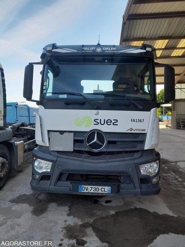 MERCEDES 26T/BRAS - DV730CL - 2015 / 382 086 KM - Camión: foto 1 MERCEDES 26T/BRAS - DV730CL - 2015 / 382 086 KM - Camión: foto 1