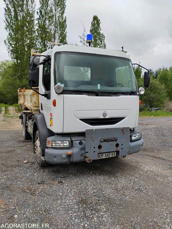 Poids Lourds Renault Midlum 909AAD51 13 Tonnes (4X2) - Camión: foto 1 Poids Lourds Renault Midlum 909AAD51 13 Tonnes (4X2) - Camión: foto 1