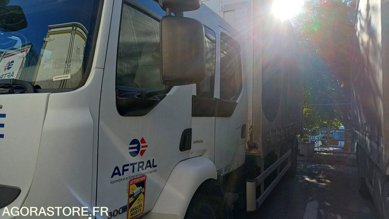 Porteur MIDLUM 290DXI - 2012 - 402501 kms (3866/CL-261-EP) - Camión: foto 3 Porteur MIDLUM 290DXI - 2012 - 402501 kms (3866/CL-261-EP) - Camión: foto 3