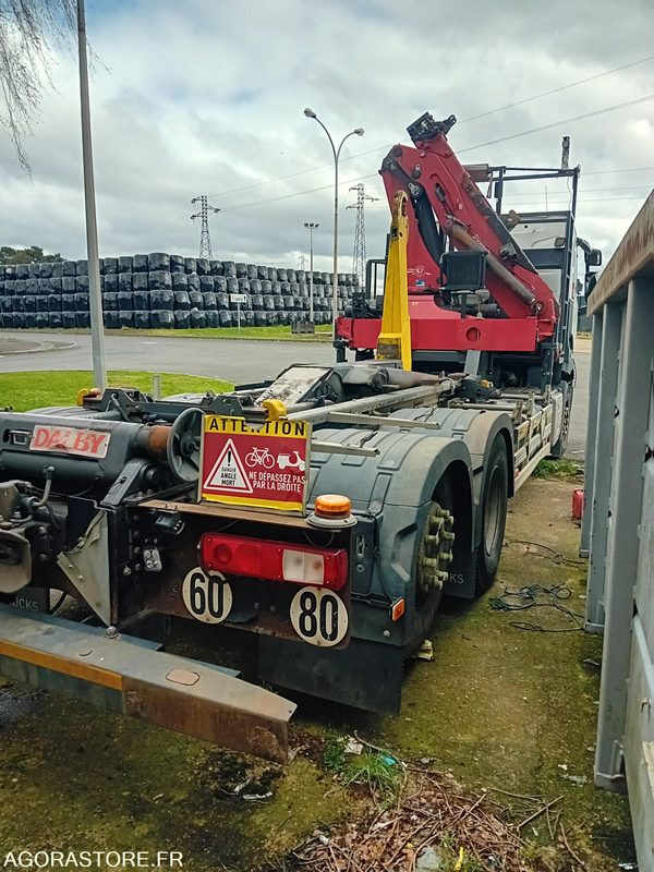 RENAULT 26T/BRAS/GRUE - EC310ED - 2016 / 534 362 KM - Camión: foto 4 RENAULT 26T/BRAS/GRUE - EC310ED - 2016 / 534 362 KM - Camión: foto 4