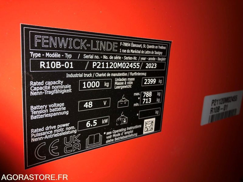 Chariot élévateur à mât rétractable - Retráctil: foto 4 Chariot élévateur à mât rétractable - Retráctil: foto 4