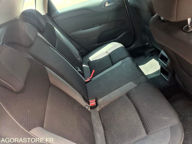 Citroën C4 EV-500-GR - véhicule non roulant - Coche: foto 4 Citroën C4 EV-500-GR - véhicule non roulant - Coche: foto 4