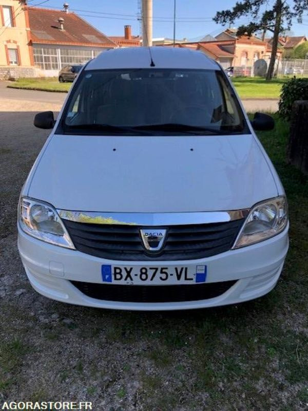 DACIA LOGAN - Coche: foto 2 DACIA LOGAN - Coche: foto 2