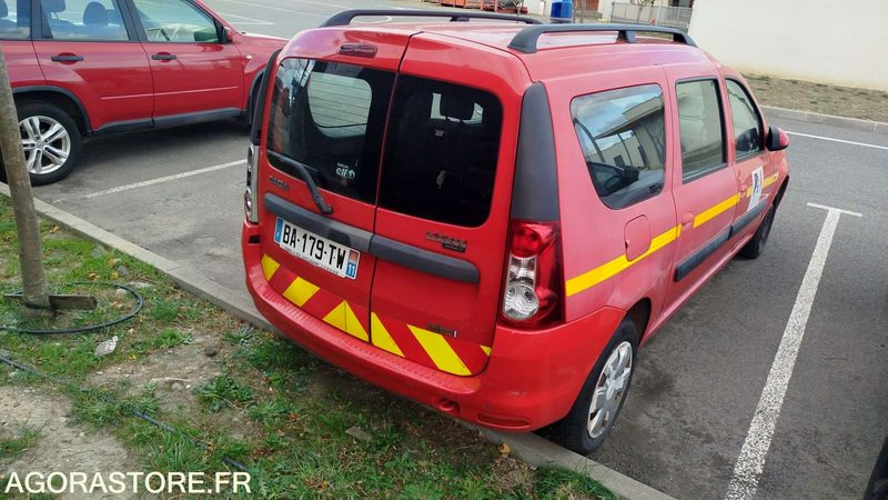 Dacia Logan - 2010 - BA179TW - Coche familiar: foto 4 Dacia Logan - 2010 - BA179TW - Coche familiar: foto 4