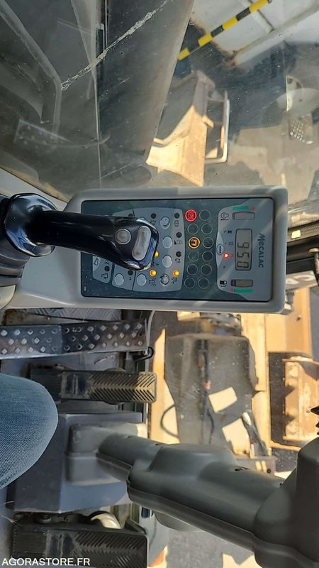 EAU 152 - Pelle hydraulique MECALAC 10 MSX - 2003 - Excavadora: foto 5 EAU 152 - Pelle hydraulique MECALAC 10 MSX - 2003 - Excavadora: foto 5