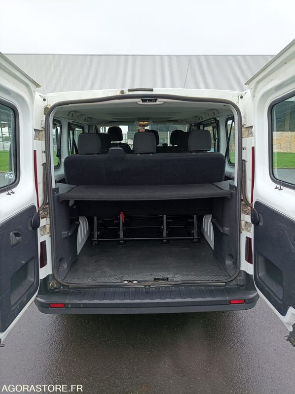 EC-156-WL - Roulant - RENAULT TRAFIC - 302 799 Kms - Minibús, Furgoneta de pasajeros: foto 5 EC-156-WL - Roulant - RENAULT TRAFIC - 302 799 Kms - Minibús, Furgoneta de pasajeros: foto 5