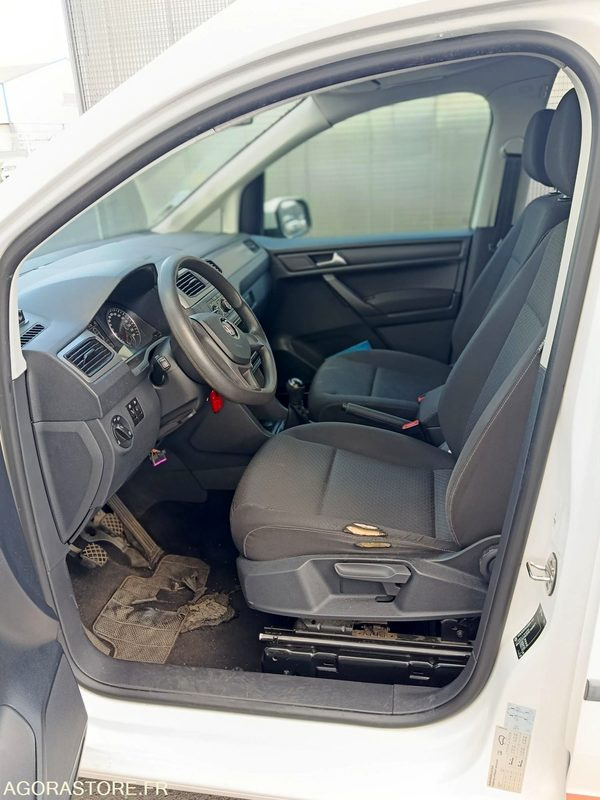 EP-632-HF - Roulant - Volkswagen CADDY - VP - Modulable - 426 759 Kms - Coche: foto 5 EP-632-HF - Roulant - Volkswagen CADDY - VP - Modulable - 426 759 Kms - Coche: foto 5