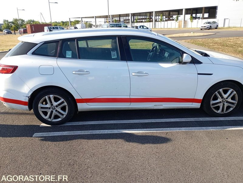 EP-826-HR - Roulant - Renault Megane - VP - 337 771 Kms - Coche: foto 2 EP-826-HR - Roulant - Renault Megane - VP - 337 771 Kms - Coche: foto 2
