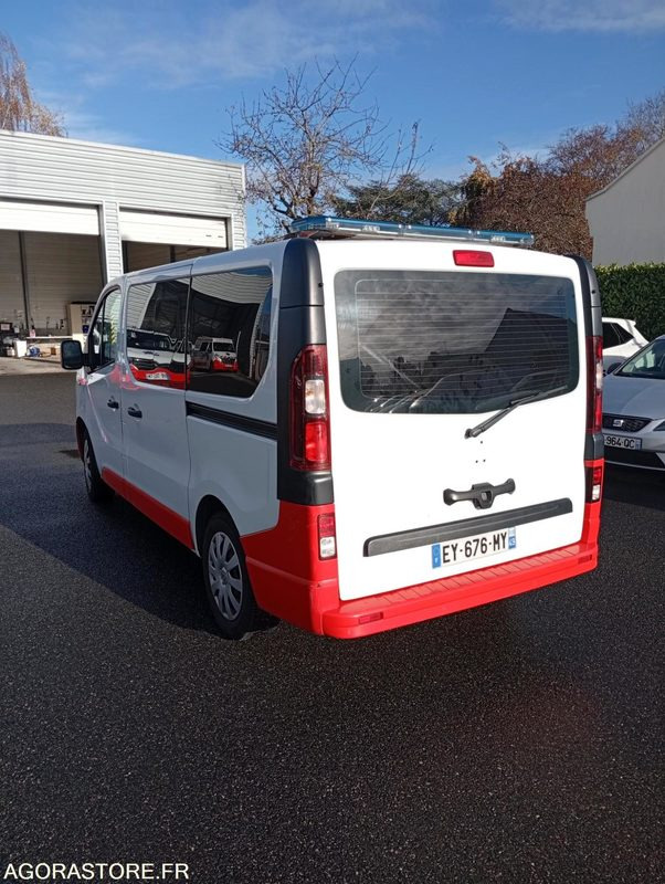 EY-676-MY - Non Roulant - RENAULT TRAFIC - VASP - 321 000 Kms - Ambulancia: foto 4 EY-676-MY - Non Roulant - RENAULT TRAFIC - VASP - 321 000 Kms - Ambulancia: foto 4