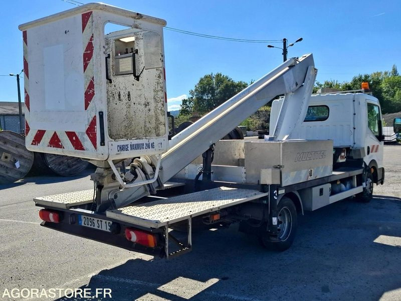 Elévateur à Nacelle 160 ALU CABSTAR sur châssis NISSAN <3.5T H.16M - 2007 - Camión con plataforma elevadora: foto 5 Elévateur à Nacelle 160 ALU CABSTAR sur châssis NISSAN <3.5T H.16M - 2007 - Camión con plataforma elevadora: foto 5