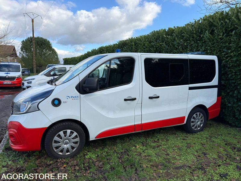 FF-676-BE - Non Roulant - RENAULT TRAFIC - VASP - 292 114 Kms - Ambulancia: foto 2 FF-676-BE - Non Roulant - RENAULT TRAFIC - VASP - 292 114 Kms - Ambulancia: foto 2