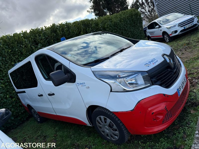 FF-676-BE - Non Roulant - RENAULT TRAFIC - VASP - 292 114 Kms - Ambulancia: foto 1 FF-676-BE - Non Roulant - RENAULT TRAFIC - VASP - 292 114 Kms - Ambulancia: foto 1