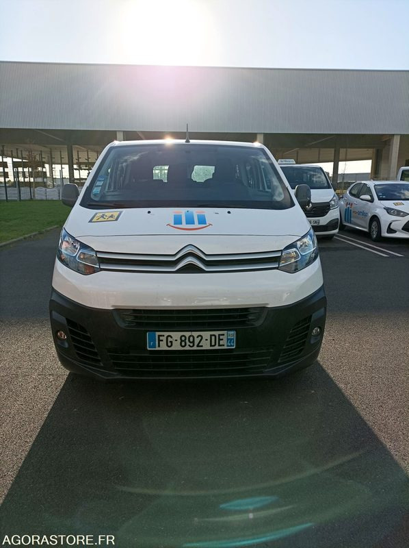 FG-892-DE - Roulant - CITROEN JUMPY SPACE TOURER - VP - 211 595 Kms - Minibús, Furgoneta de pasajeros: foto 3 FG-892-DE - Roulant - CITROEN JUMPY SPACE TOURER - VP - 211 595 Kms - Minibús, Furgoneta de pasajeros: foto 3