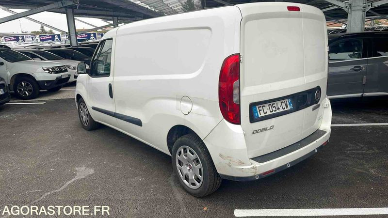 FIAT DOBLO - 2018 - 73197KM - FC054CW - Furgoneta pequeña: foto 3 FIAT DOBLO - 2018 - 73197KM - FC054CW - Furgoneta pequeña: foto 3