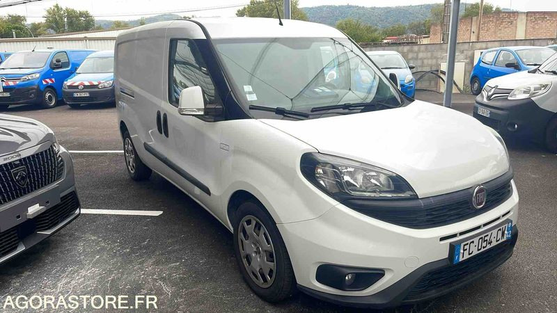 FIAT DOBLO - 2018 - 73197KM - FC054CW - Furgoneta pequeña: foto 2 FIAT DOBLO - 2018 - 73197KM - FC054CW - Furgoneta pequeña: foto 2