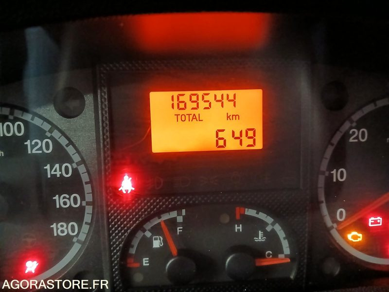 FIAT DUCATO BENNE 169544 KM AVEC CONTRE VISITE - Volquete furgoneta: foto 5 FIAT DUCATO BENNE 169544 KM AVEC CONTRE VISITE - Volquete furgoneta: foto 5