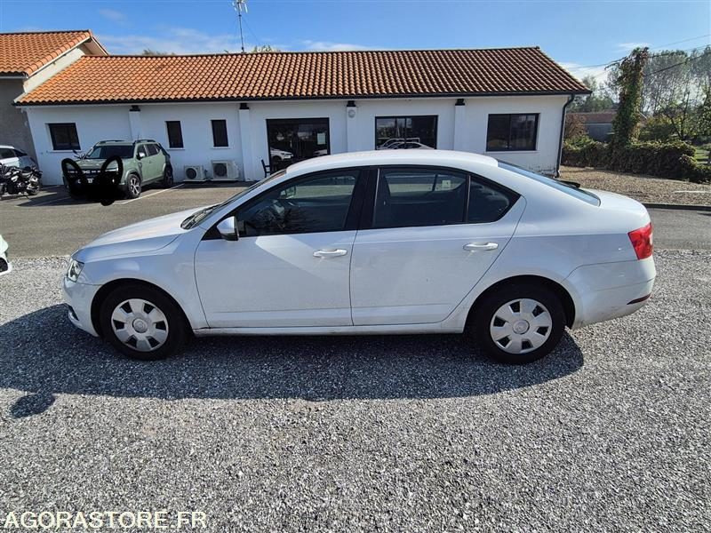 FJ-454-NP - Roulant - SKODA OCTAVIA - VP - 356 670 Kms - Coche: foto 2 FJ-454-NP - Roulant - SKODA OCTAVIA - VP - 356 670 Kms - Coche: foto 2