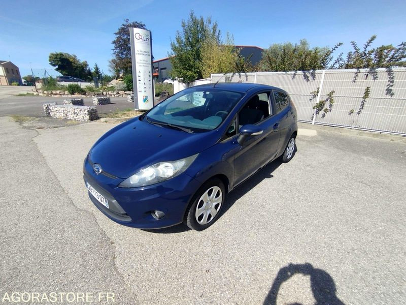 FORD FIESTA 1.4 TDCI DIESEL - ANNEE 2009 - 168000 KMS - 5 PLACES - Coche: foto 2 FORD FIESTA 1.4 TDCI DIESEL - ANNEE 2009 - 168000 KMS - 5 PLACES - Coche: foto 2