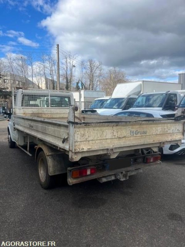 FORD TRANSIT 2.4 TD BENNE - 2002 - 204 000km - Volquete furgoneta: foto 3 FORD TRANSIT 2.4 TD BENNE - 2002 - 204 000km - Volquete furgoneta: foto 3