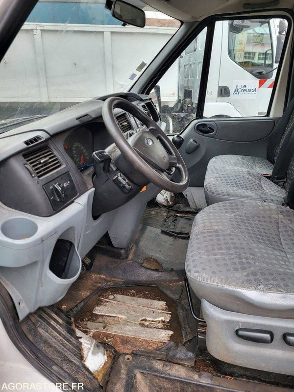 FORD transit avec système ampirol (sans contrôle technique) - Volquete furgoneta: foto 3 FORD transit avec système ampirol (sans contrôle technique) - Volquete furgoneta: foto 3