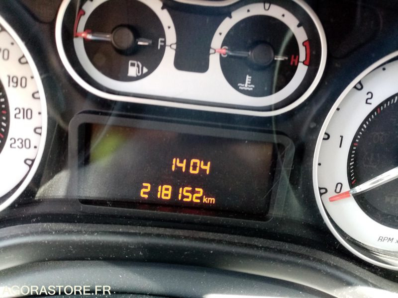 Fiat 500 L GNV POPSTAR MINISPACE DE 2016 - Coche: foto 4 Fiat 500 L GNV POPSTAR MINISPACE DE 2016 - Coche: foto 4