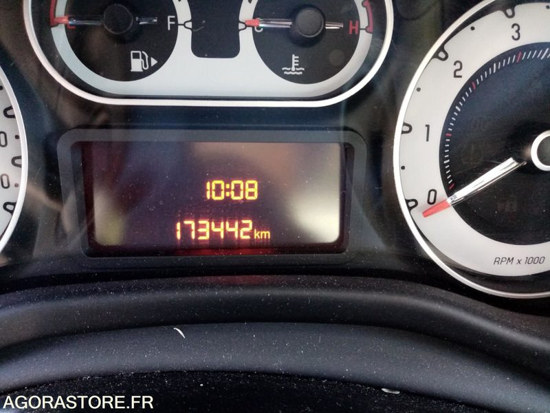 Fiat 500 L GNV POPSTAR MINISPACE DE 2016 - Coche: foto 4 Fiat 500 L GNV POPSTAR MINISPACE DE 2016 - Coche: foto 4