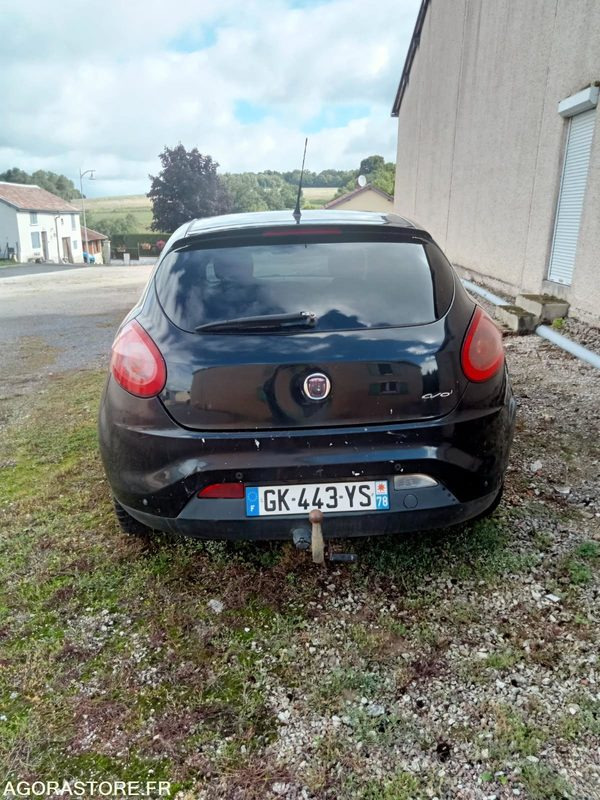 Fiat bravo 1 er mise en circulation 2010 - Coche: foto 4 Fiat bravo 1 er mise en circulation 2010 - Coche: foto 4