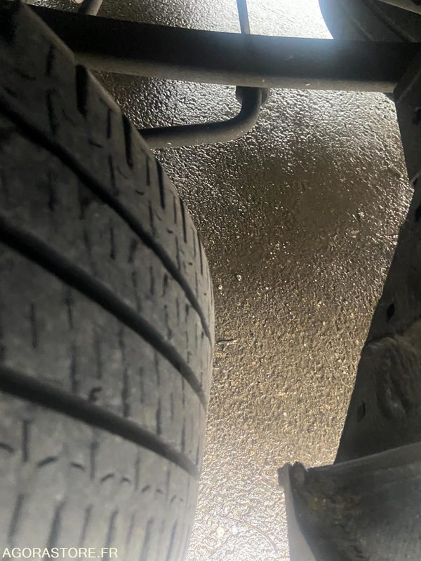 Fourgon Iveco Daily - 2017 - 80000 Kms - Furgón: foto 5 Fourgon Iveco Daily - 2017 - 80000 Kms - Furgón: foto 5