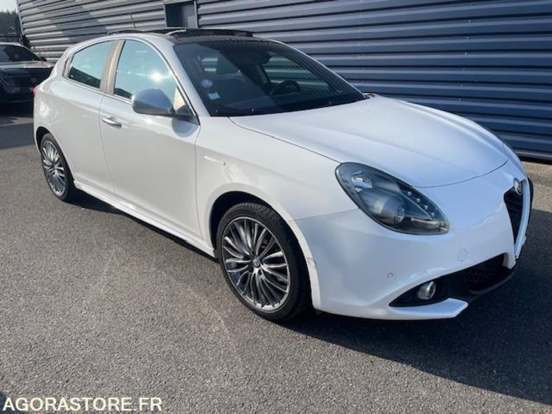 GIULIETTA LUSSO 1.4i TB 150cv S§S-12/2016-89360KM - Coche: foto 4 GIULIETTA LUSSO 1.4i TB 150cv S§S-12/2016-89360KM - Coche: foto 4