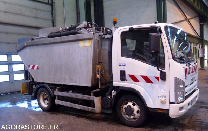 ISUZU SERIE N MEDIUM PLUS - BOM 7m3 - 2009 / 155000 KM (AF577EP) - Camión de basura: foto 1 ISUZU SERIE N MEDIUM PLUS - BOM 7m3 - 2009 / 155000 KM (AF577EP) - Camión de basura: foto 1
