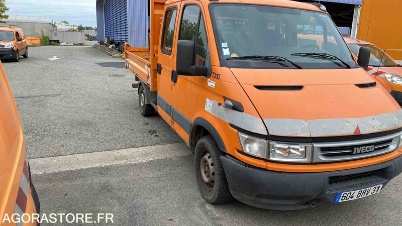 IVECO 35S12 HPI - 278132 KM - Volquete furgoneta: foto 2 IVECO 35S12 HPI - 278132 KM - Volquete furgoneta: foto 2