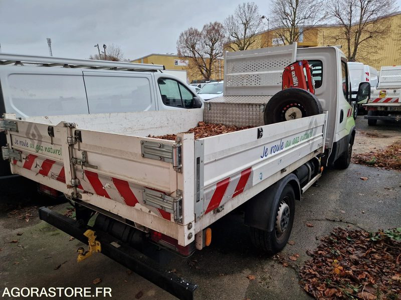 IVECO 35S14N BENNE BASCULANTE + GRUE - 2021 / 45910 KM (GA548QX) - Volquete furgoneta: foto 4 IVECO 35S14N BENNE BASCULANTE + GRUE - 2021 / 45910 KM (GA548QX) - Volquete furgoneta: foto 4