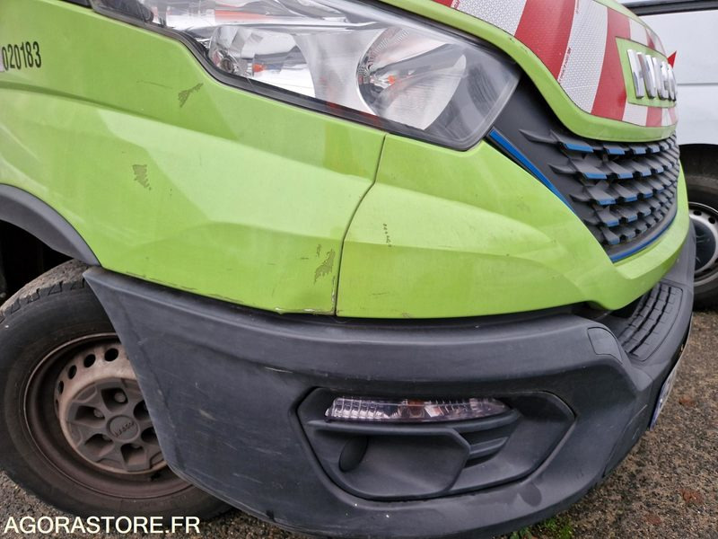 IVECO 35S14N BENNE BASCULANTE + GRUE - 2021/ 51912 KM (GA533QX) - Volquete furgoneta: foto 5 IVECO 35S14N BENNE BASCULANTE + GRUE - 2021/ 51912 KM (GA533QX) - Volquete furgoneta: foto 5