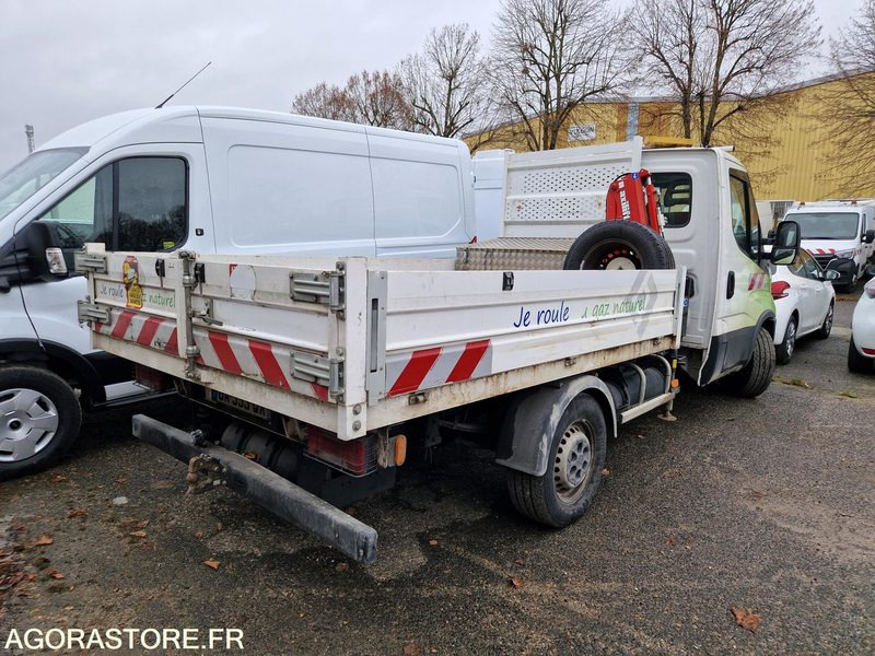 IVECO 35S14N BENNE BASCULANTE + GRUE - 2021/ 51912 KM (GA533QX) - Volquete furgoneta: foto 4 IVECO 35S14N BENNE BASCULANTE + GRUE - 2021/ 51912 KM (GA533QX) - Volquete furgoneta: foto 4